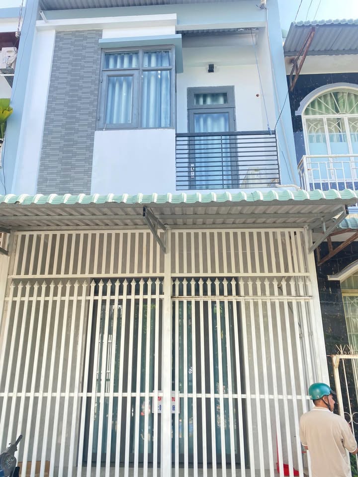 Nhà nguyên căn 2 tầng phường 4, Vĩnh Long - Full nội thất chỉ 4,5 triệu