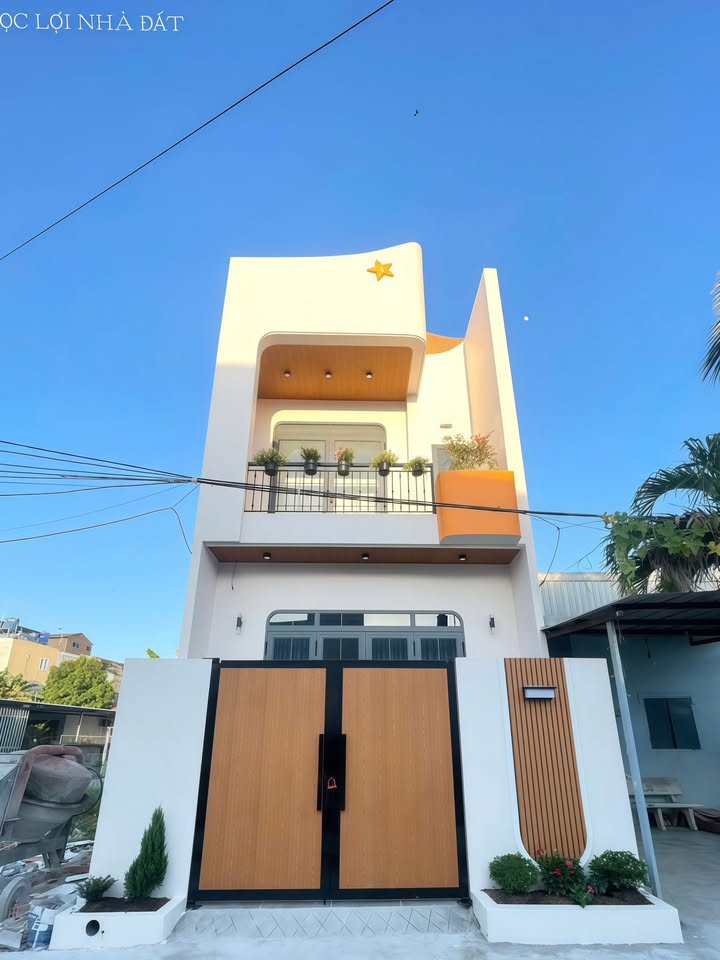 Nhà phố đường Phan Thị Ràng, Rạch Giá, 65m² giá 2.89 tỷ - Gần trung tâm và tiện ích đầy đủ!