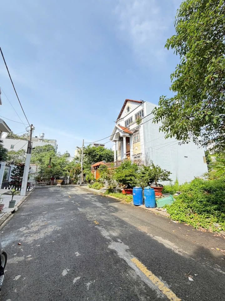 Lô Đất Biệt Thự Mặt Tiền Đường 34, Hiệp Bình Chánh, Thủ Đức - Giá 18.5 tỷ - Tiềm năng đầu tư vượt trội!