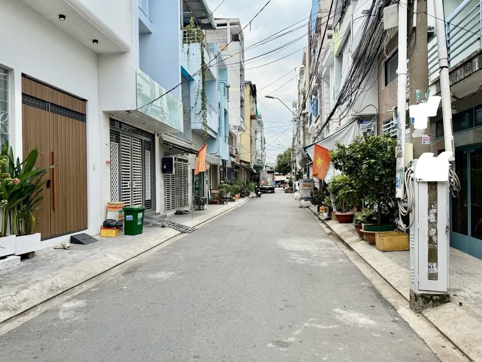 Nhà mặt tiền kinh doanh đường Tân Mỹ, quận 7, 50m² giá 12.8 tỷ - Ô tô vào tận cửa!