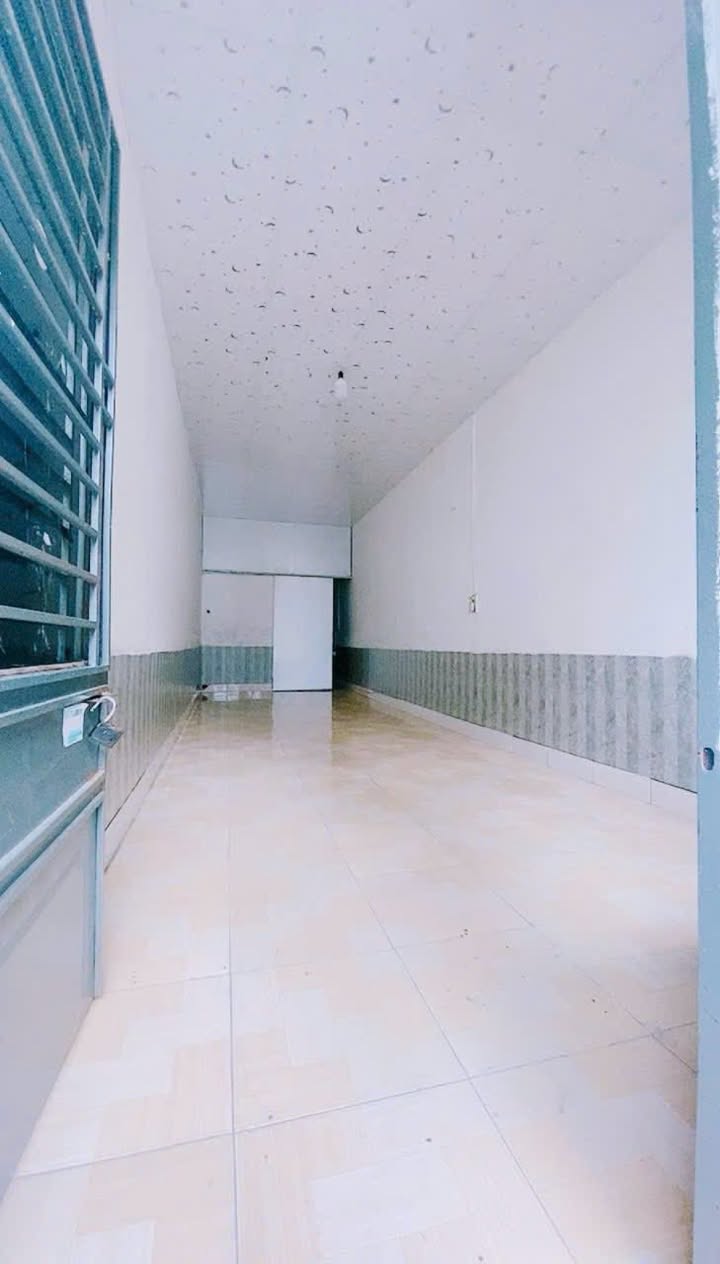 Phòng trọ 25m² tại Trưng Nữ Vương - 2.5 triệu/tháng, an ninh và thoáng mát!