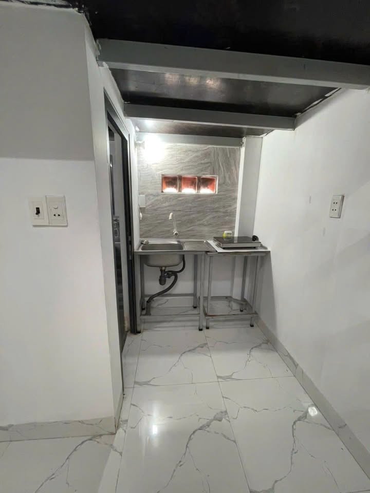 Phòng cho thuê tại đường Hoà Nam 2, Cẩm Lệ, 20m² - Nội thất đầy đủ, giá chỉ 3.2 triệu!