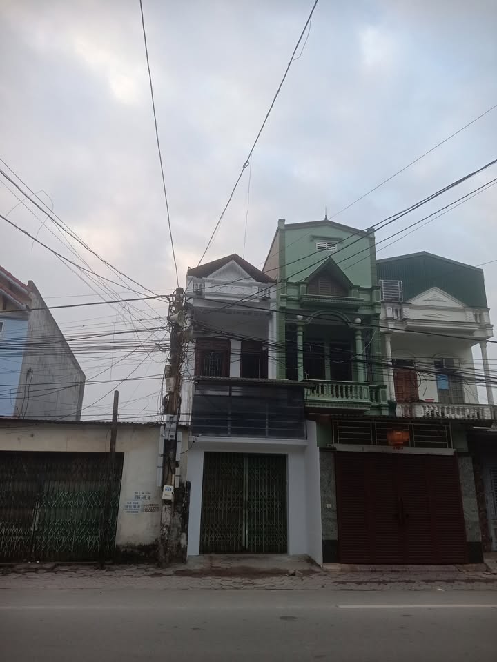 Nhà mặt tiền QL45, thị trấn Rừng Thông, 100m² chỉ 2.5 triệu/tháng - Cơ hội vàng cho kinh doanh!