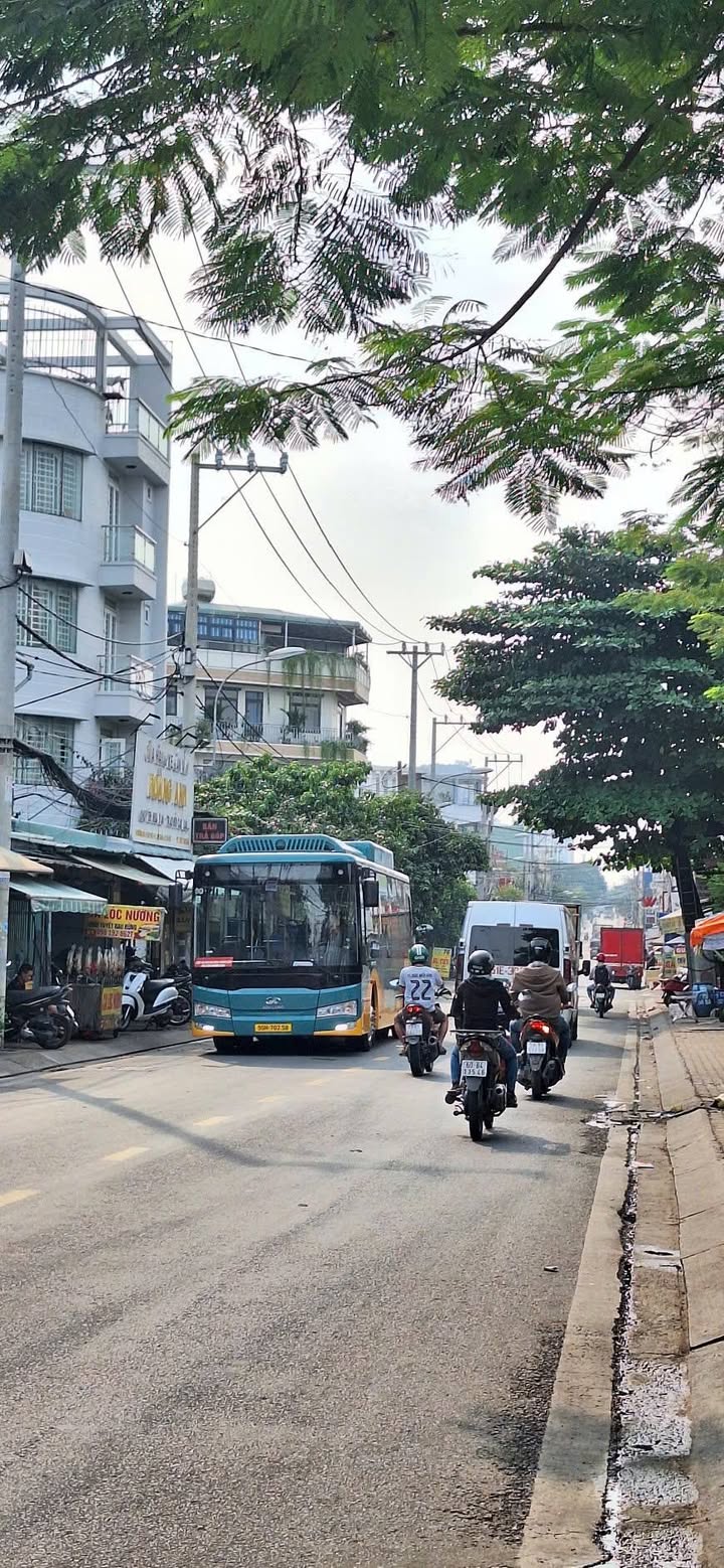 Nhà cấp 4 hẻm xe hơi Đường 6 Linh Xuân Thủ Đức 90m² giá 4 tỷ - Sổ hồng chính chủ