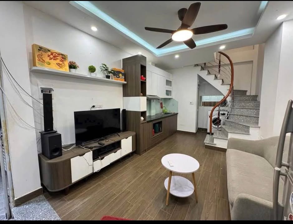 Nhà Ngõ Chùa Liên Phái, Hai Bà Trưng 25m² giá 6.3 tỷ - Chính chủ bán gấp!