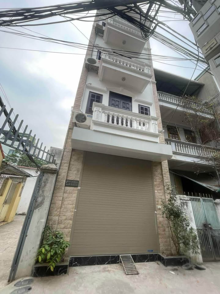 Nhà phố Xuân La, Tây Hồ 54m² giá 12.5 tỷ - Kinh doanh đỉnh, ô tô đỗ cửa!