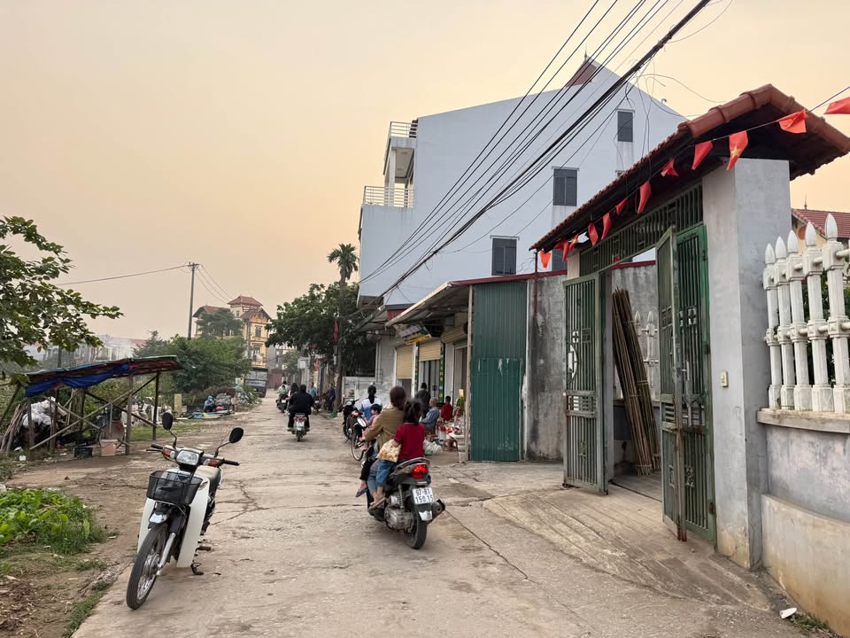 Đất thổ cư xóm 6 Tráng Việt, Mê Linh 106m² giá 4.24 tỷ - Vị trí tiềm năng!