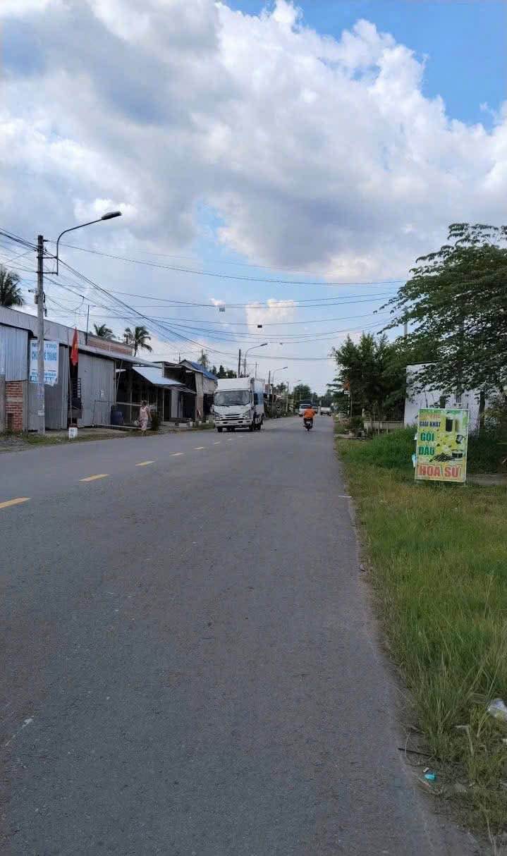 Đất vườn Hòa Lộc Mỏ Cày Bắc 1345m² giá 1.1 tỷ - Tiềm năng phát triển cao!