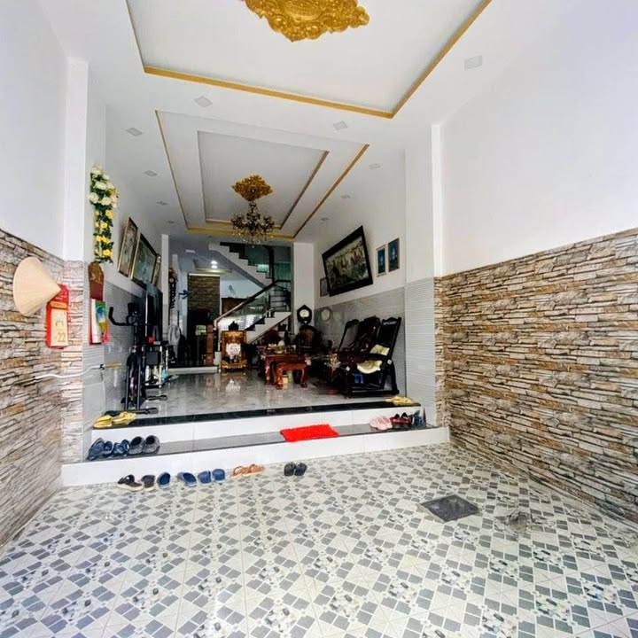 Nhà phố 4 tầng Chợ Bốn Xã 64m² giá 6.8 tỷ - Sổ hồng chính chủ, hoàn công đầy đủ!