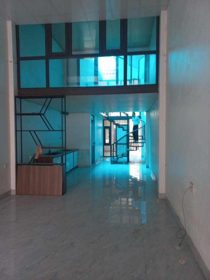 Nhà phố Quảng Thành 100m² giá 1.75 tỷ - Sẵn sàng vào ở ngay!