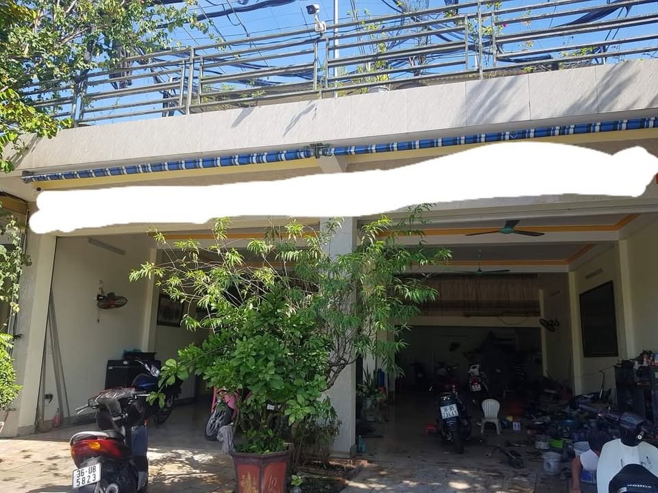 Bán gấp FrontHouse tại phố Yên Trường, Quảng Thắng, TP Thanh Hóa - Diện tích 162.5m², mặt tiền 10m, hướng Nam