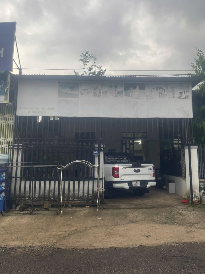 Nhà mặt tiền Trần Quý Cáp, Bảo Lộc 108m² giá 2.499 tỷ - Cơ hội đầu tư tuyệt vời!