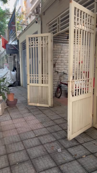 Nhà liền kề Văn Phú Hà Đông 85m² giá 20 tỷ - Đầu tư sinh lời ngay!