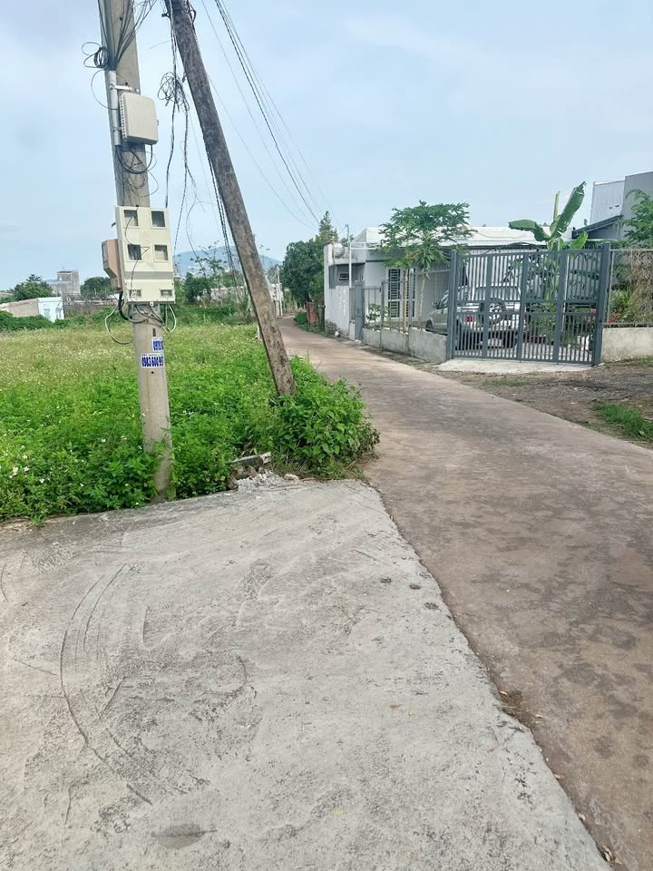 Đất thổ cư phường Bảo Vinh 125m² giá 700 triệu - Vị trí đắc địa, tiện ích đầy đủ!