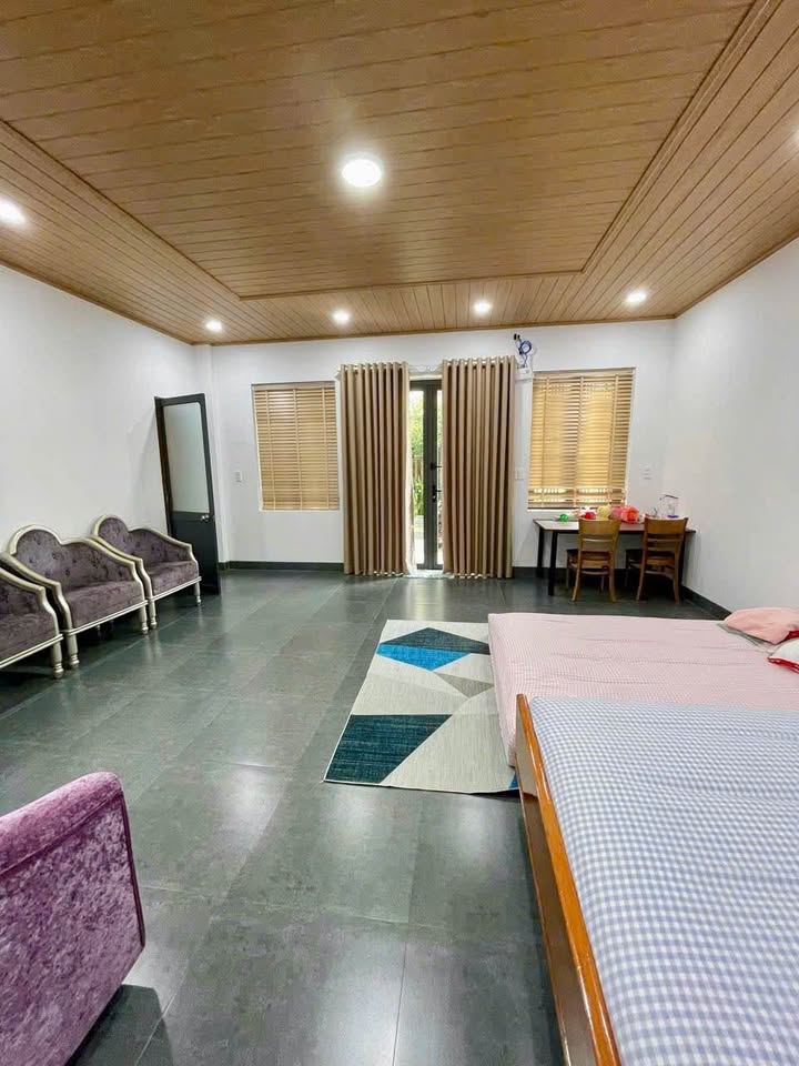 Nhà sân vườn hẻm ô tô Trần Phú Vĩnh Nguyên 130m² giá 5.6 tỷ - Thiết kế như vila mini!