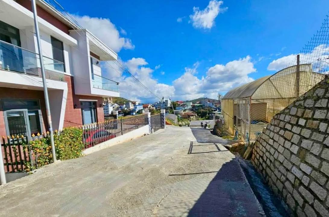 Đất Trại Mát Đà Lạt 502m² giá 8.5 tỷ - View đẹp, thuận tiện kinh doanh!