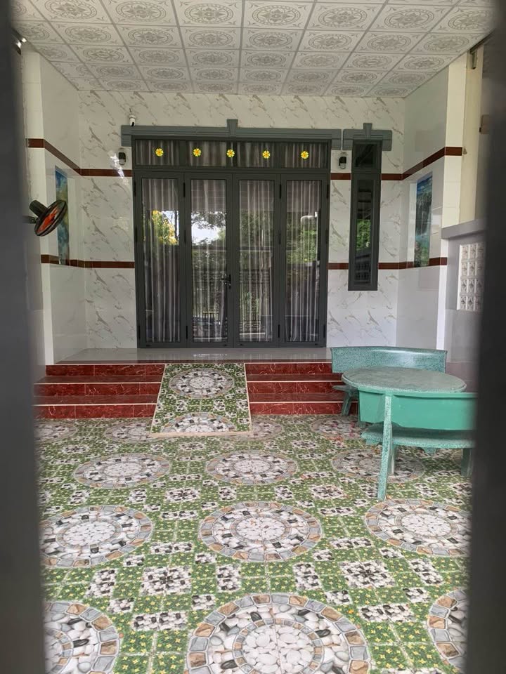 Nhà mới 99% Tân Bình, La Gi 126m² giá chỉ 1.75 tỷ - Sẵn sàng vào ở!