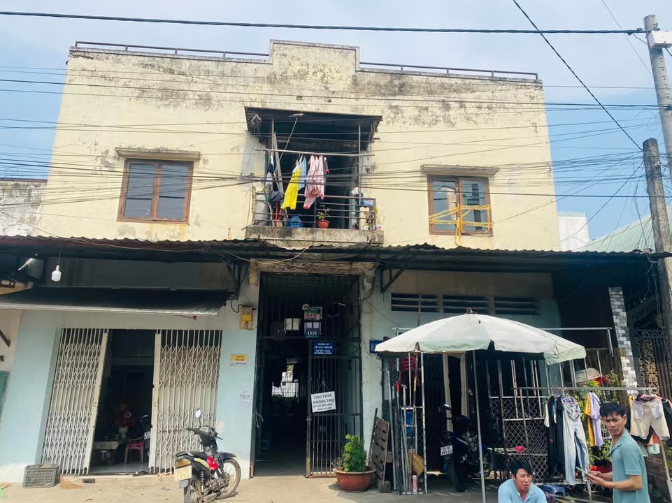 Nhà trọ 36 phòng tại Tân Đông Hiệp, Dĩ An 300m² giá 12 tỷ - Đầu tư sinh lời cao!