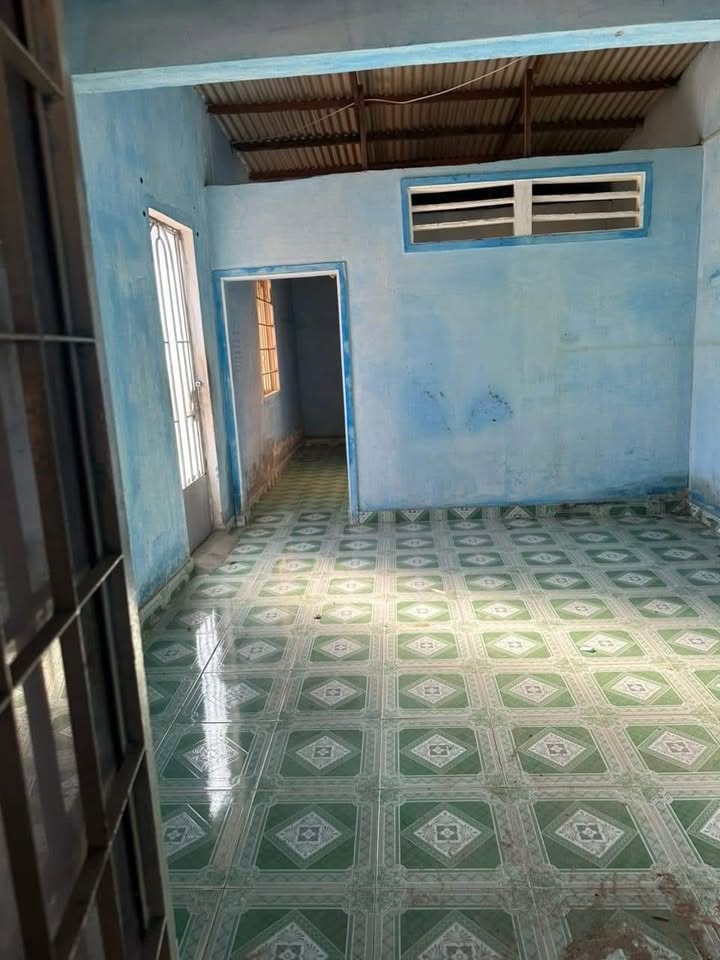 Nhà riêng Trường Tây, Hòa Thành 50m² giá 450 triệu - Cơ hội đầu tư hiếm có!