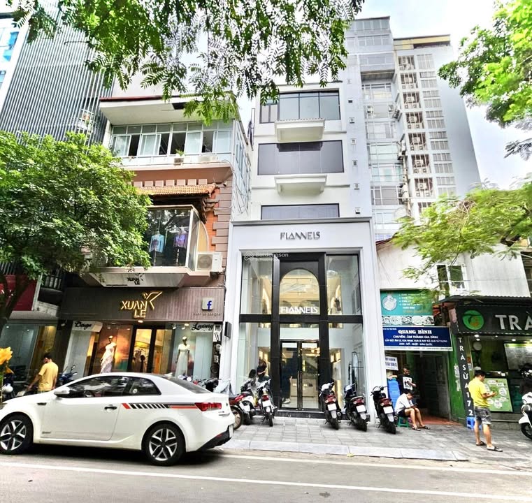 Mặt phố Sơn Tây Ba Đình 70m² giá 58.5 tỷ - Kinh doanh đắc địa!