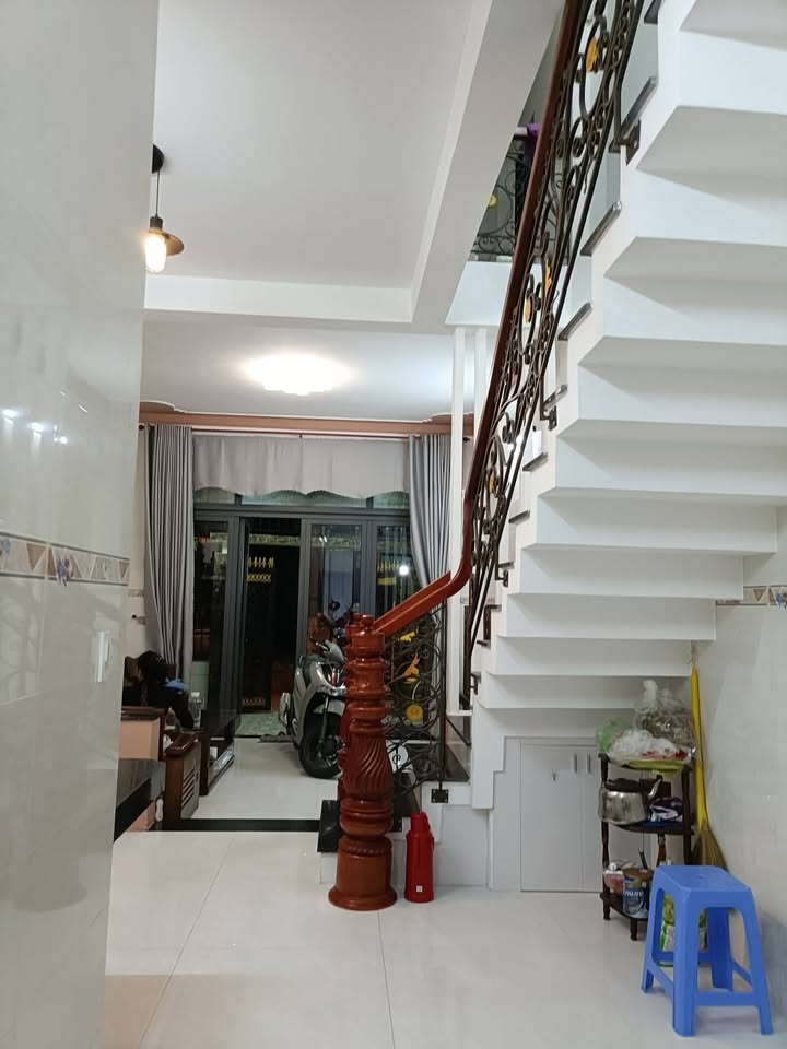 Nhà 2 tầng tại kiệt Nguyễn Duy Trinh 134m² giá 5.7 tỷ - Nhà mới xây, chính chủ!