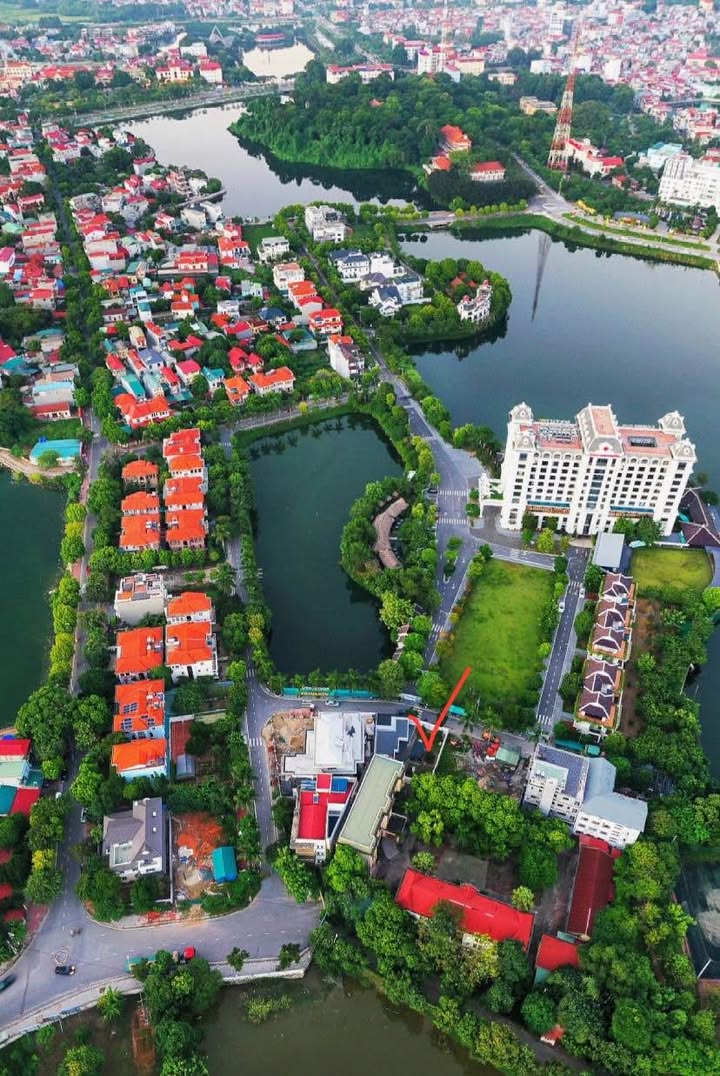Đất nền biệt thự Tây Hồ, Vĩnh Yên 200m² giá 9.9 tỷ - Sổ đỏ chính chủ!