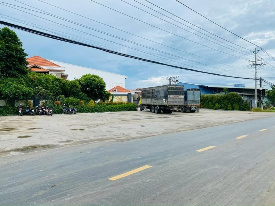 Đất thổ cư 1407m² xã Lạc Tấn, huyện Tân Trụ, Long An - Giá chỉ 4.999 tỷ VND!