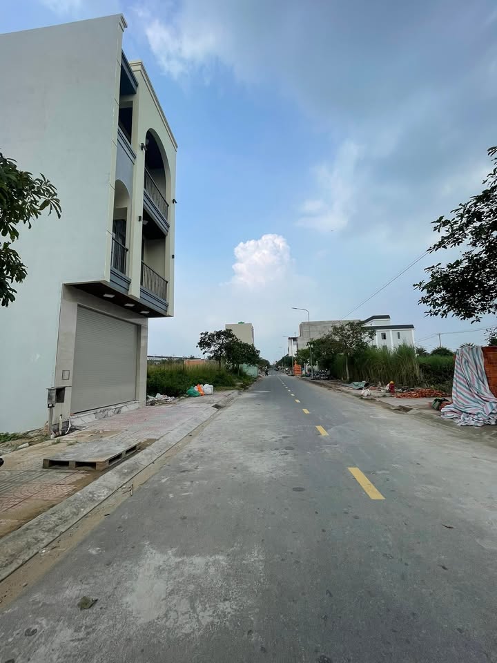 Đất nền 75m² tại Khu đô thị The Sol City, Long Thượng - Giá chỉ 2.35 tỷ, thương lượng ngay!