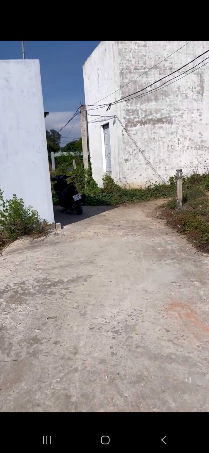 Đất Long Khê, Cần Đước, 120m² giá 750 triệu - Sổ đỏ chính chủ, vị trí đẹp!