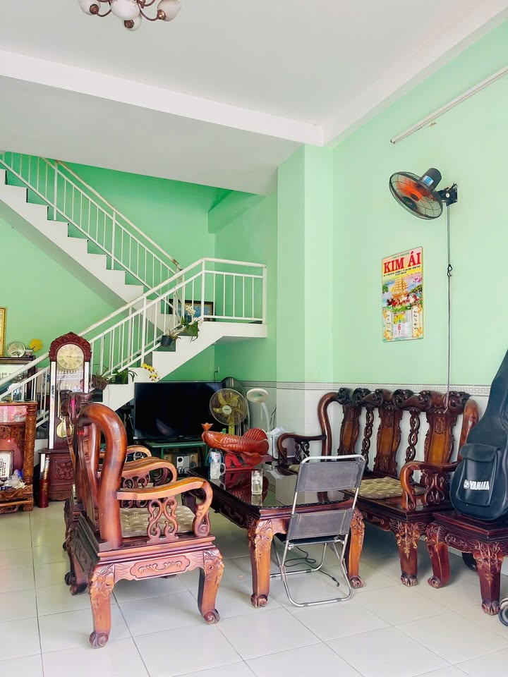 Nhà 1 Trệt 2 Lầu tại Khu Đô Thị Phường 4, Cao Lãnh, 74m² - Sẵn sàng vào ở!