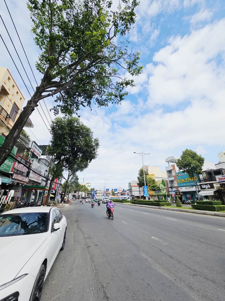 Nhà mặt tiền đường 3/2 Cần Thơ 88m² giá 10 tỷ - Cho thuê ngay!