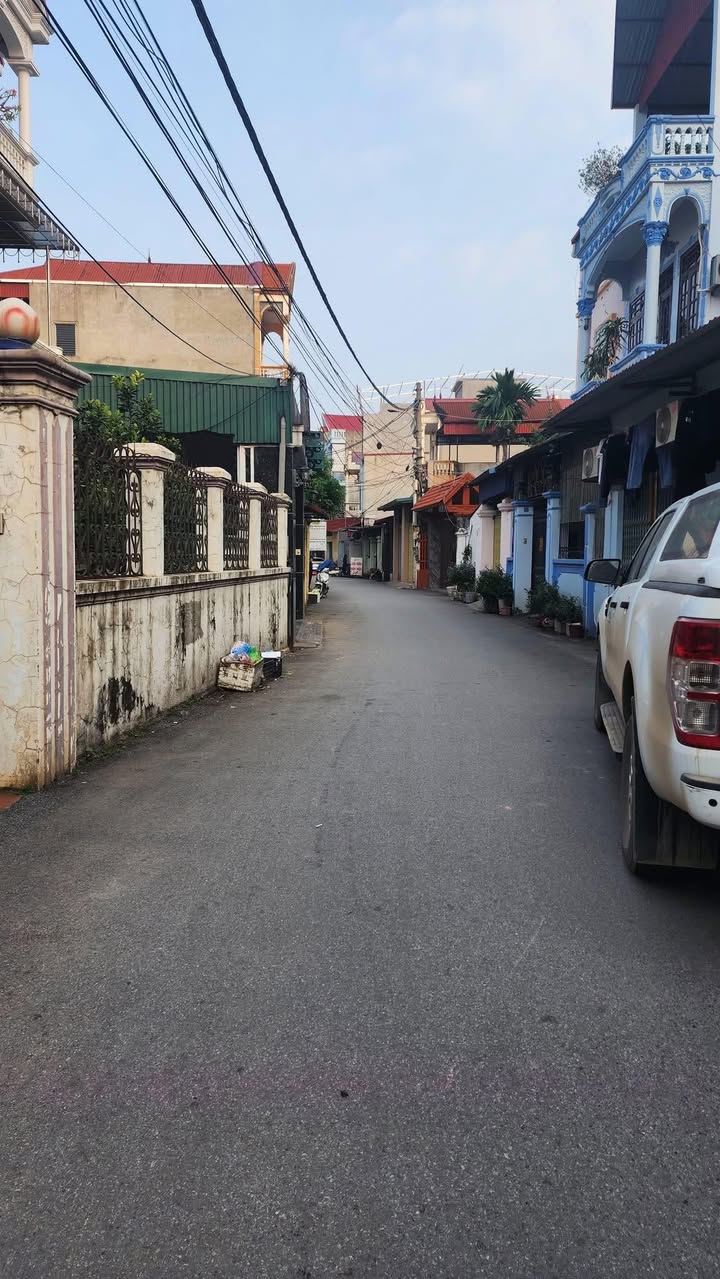 Nhà riêng Võ Cường Bắc Ninh 62.6m² giá 4.XX tỷ - Ô tô đỗ cửa, sẵn nhà 2 tầng!