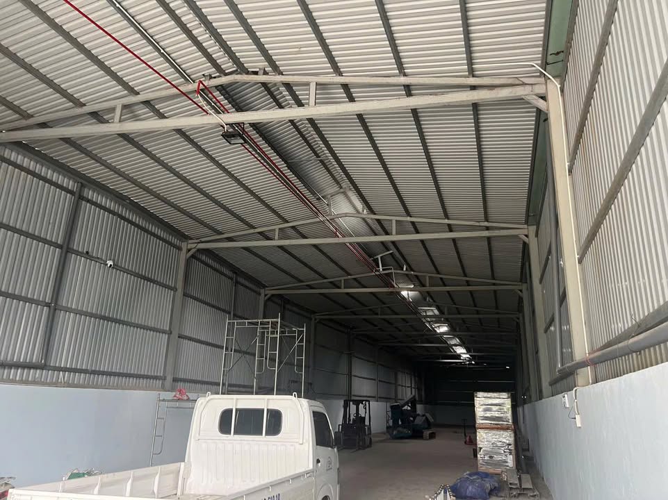 Kho cho thuê Định Hòa Thủ Dầu Một 650m² giá 30 triệu - Mặt tiền nhựa 6m