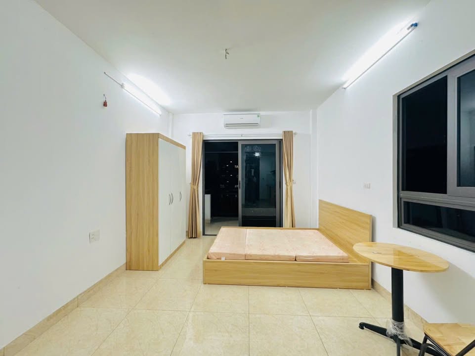 Phòng cho thuê tại Ngõ 8 Lê Quang Đạo, 4.1 triệu - Ban công rộng, view đẹp!