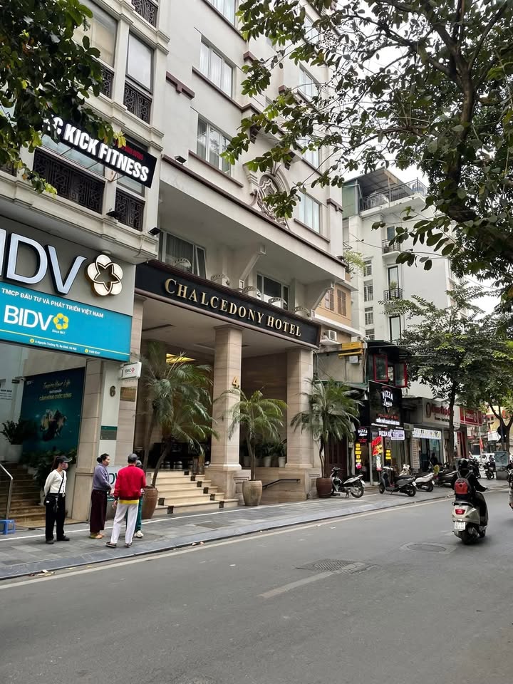 Nhà 2 tầng đường Nguyễn Trường Tộ quận Ba Đình 20m² giá 1 tỷ - Đầu tư sinh lời ngay!