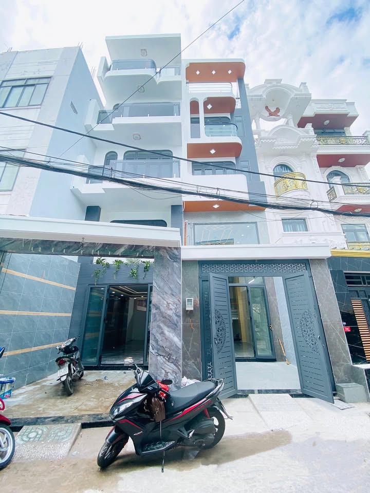 Nhà đẹp 4 tầng tại Bình Tân 80m² giá 8.3 tỷ - Gần chợ Phú Lâm!