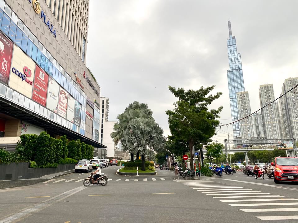 Mặt tiền kinh doanh 120m² Bình Thạnh giá 30 tỷ - Sổ hồng riêng, thương lượng!