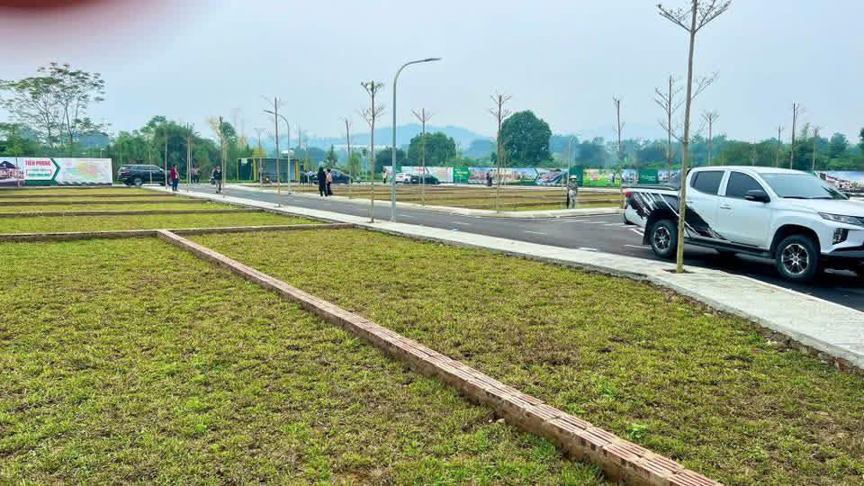 Đất nền Hòa Lạc 100m² giá 2 tỷ - Cơ hội đầu tư sinh lời cao!