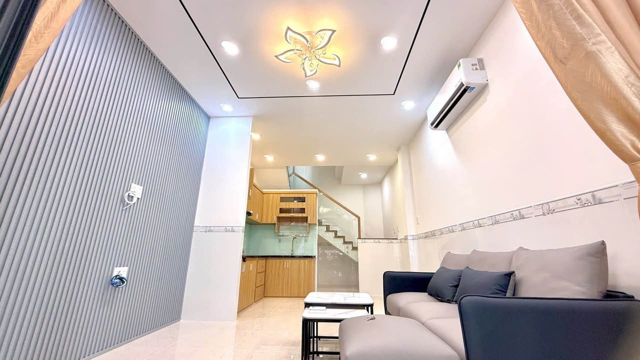 Nhà 4 tầng hẻm Đặng Tất, Vĩnh Hải, Nha Trang 39m² giá 3.98 tỷ - Sẵn sàng ở ngay!