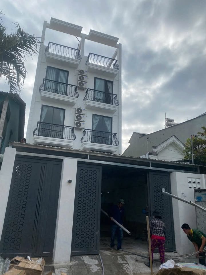 Căn hộ dịch vụ đường Quang Trung quận 9, 238m² giá 32 tỷ - Doanh thu 150 triệu/tháng!