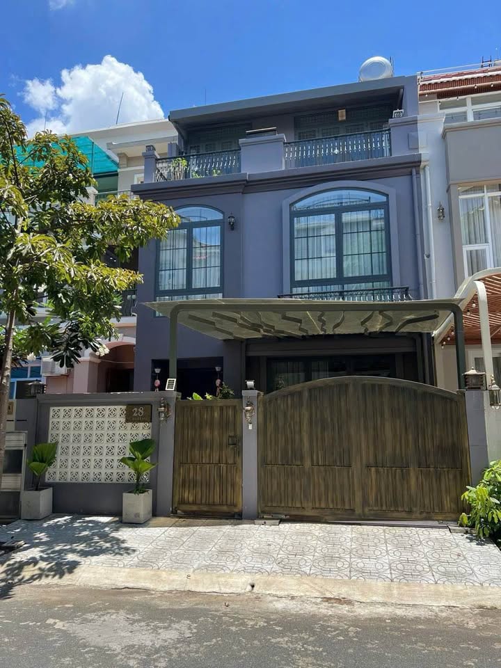 Biệt thự khu Mỹ Thái 1A, quận 7, 126m² giá 40.5 tỷ - Đầu tư sinh lời lý tưởng!