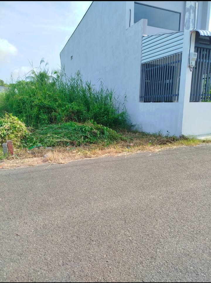 Đất nền chính chủ tại hẻm 136, đường D5, Trà Vinh 122m² - Giá tốt cho khách thiện chí!