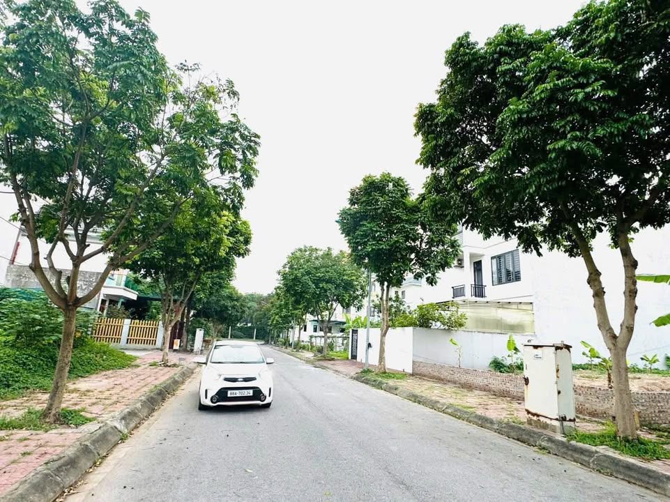 Đất nền 200m² khu B - Khu Đô thị Nam Đầm Vạc giá 6.5 tỷ - Sổ đỏ chính chủ, vị trí vàng!