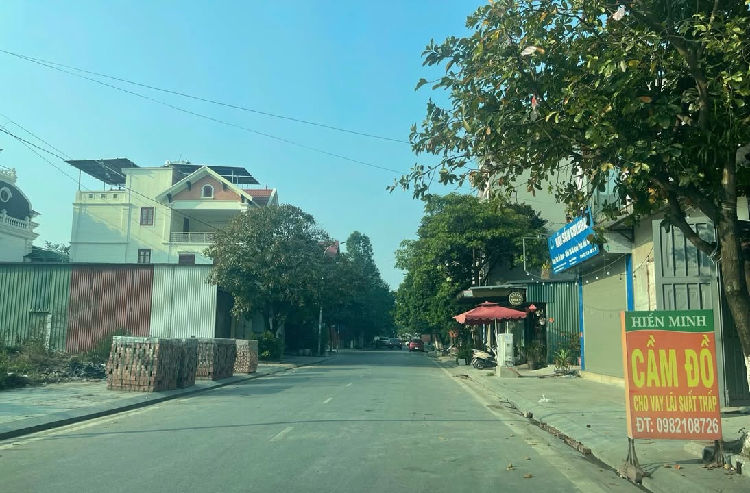 Đất Tặng Nhà Tại Trung Tâm Từ Sơn 90m² Giá 15 Tỷ - Cơ Hội Vàng Đầu Tư!