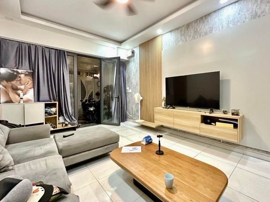 FrontHouse Nguyễn Xí 65m² giá 11 tỷ - Kinh doanh đa năng, hẻm ô tô tránh!