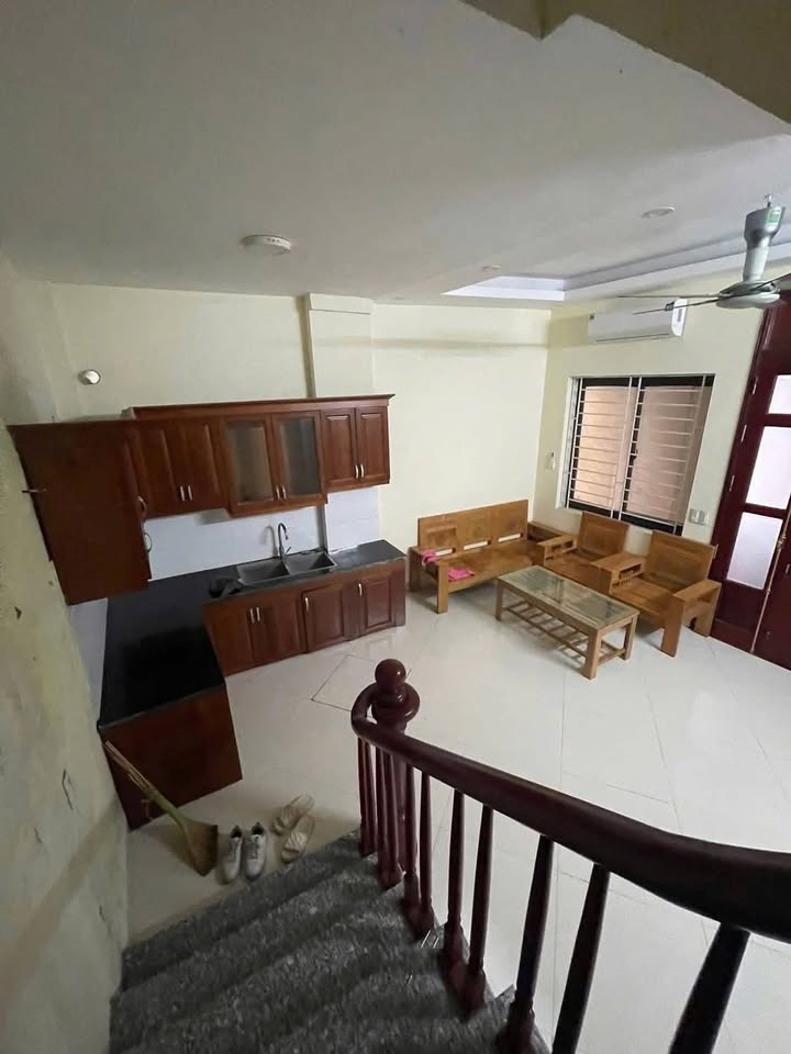 Nhà phố Phúc Lợi 5 tầng 3PN giá 8 triệu - Chính chủ cho thuê ngay!