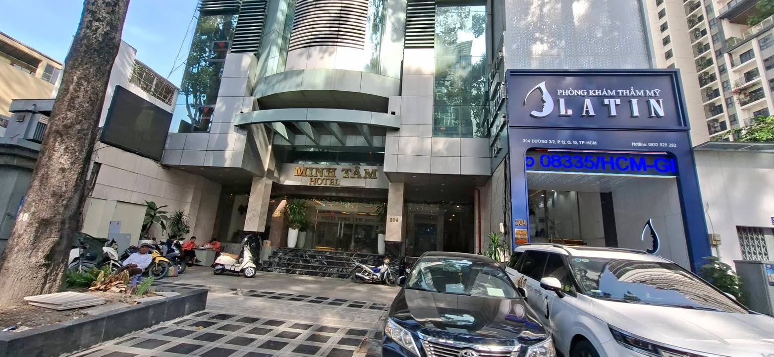 Tòa nhà front house 3 Tháng 2 Q.10 600m² giá 88 tỷ - Đầu tư sinh lời ngay!