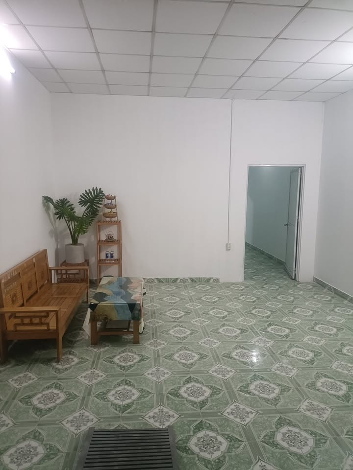 Nhà mặt tiền An Tây Bến Cát 2PN giá 4 triệu - Kinh doanh thuận lợi