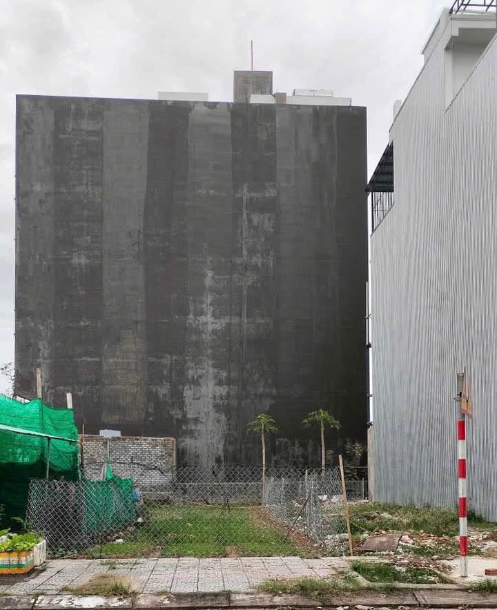 Đất nền mặt tiền Hoà Phú 29, Đà Nẵng 100m² giá 7.65 tỷ - Vị trí đắc địa gần biển!