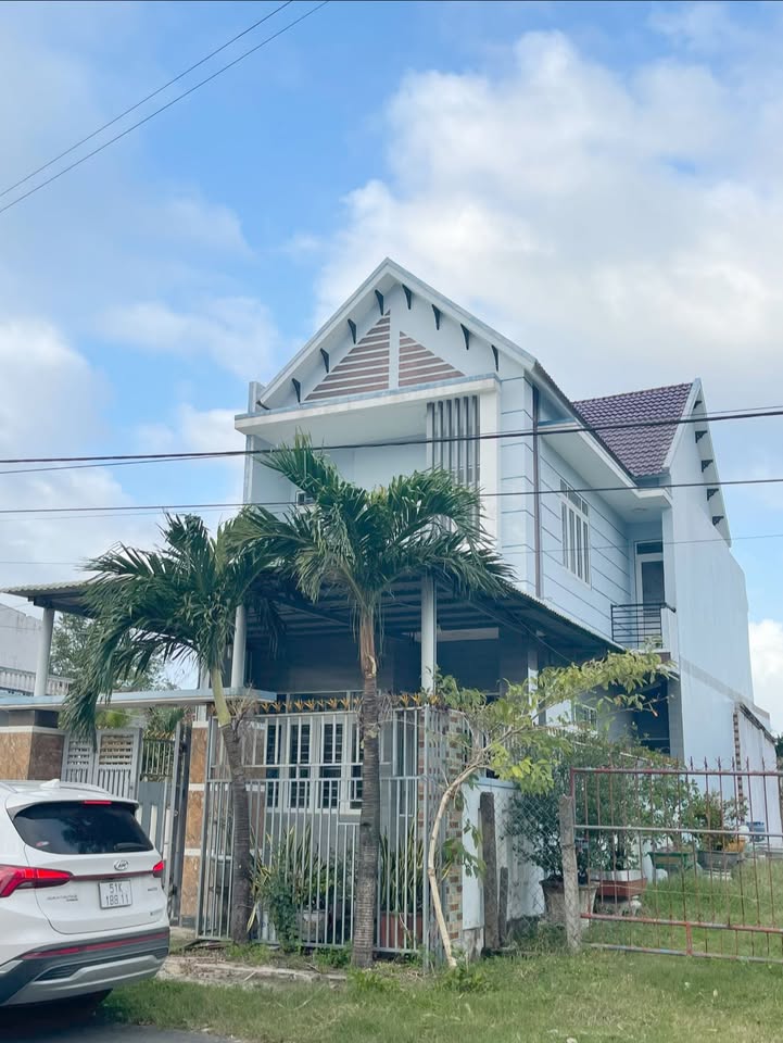 Nhà riêng Cư Kuin Đắk Lắk 240m² giá 2.7 tỷ - Chính chủ bán gấp!